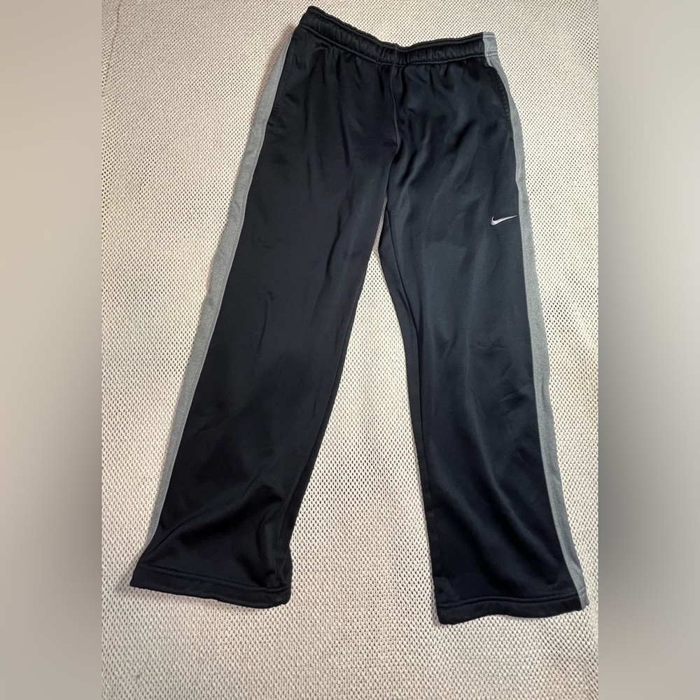 Vintage Y2K Nike Therma Fit Mens
 M Travis Scott Mini Swoosh Wide
Leg Sweatpants